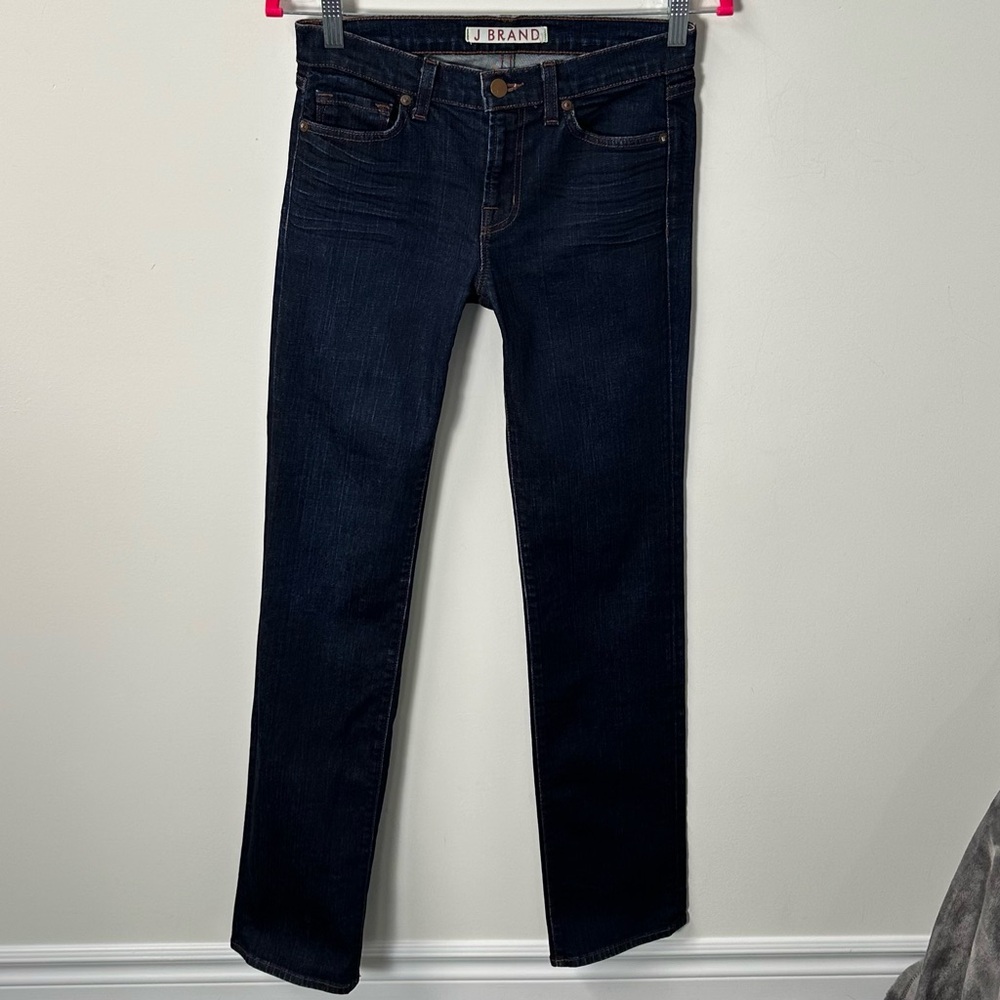 J BRAND women's dark wash mid rise cigarette straight leg jeans, 27".
